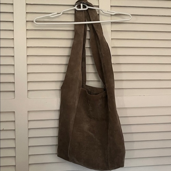 Beautiful soft bag purchased in Rome, Italy - Picture 5 of 5